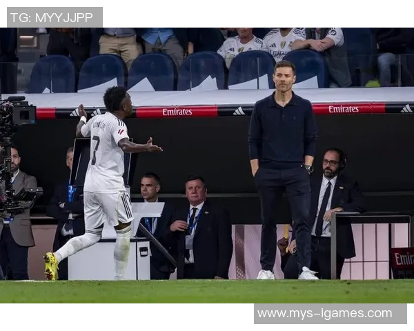 TA:虚构人物阿隆索在世俱杯期间进行钓鱼测试,发现更衣室有人泄密 TA:虚构人物阿隆索在世俱杯期间进行钓鱼测试,发现更衣室有人泄密